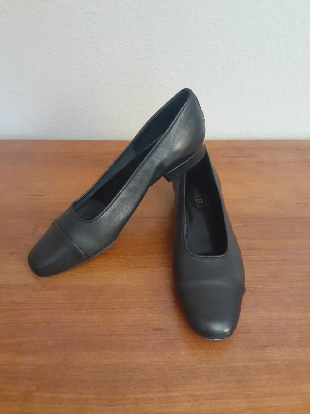 VANELi Leather Flats